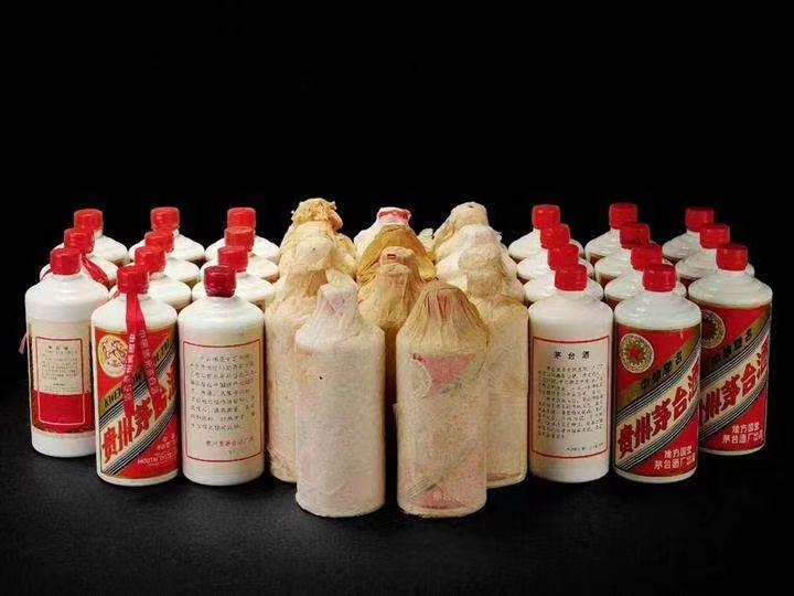 新都日照岚山回收酒价格哪里回收(附近上门回收茅台酒）?